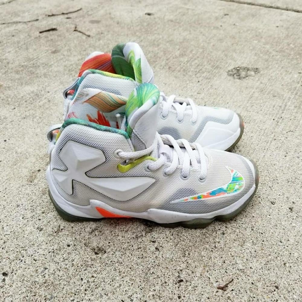 |NIKE| by LeBron James